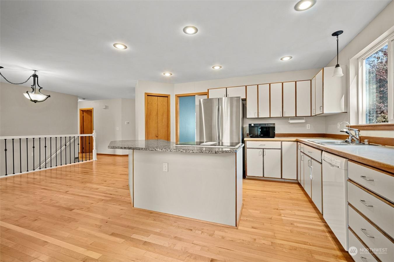 800 Newell Street, Bellingham, Washington, 98225, United States, 5 Bedrooms Bedrooms, ,4 BathroomsBathrooms,Residential,For Sale,800 Newell Street,1567160