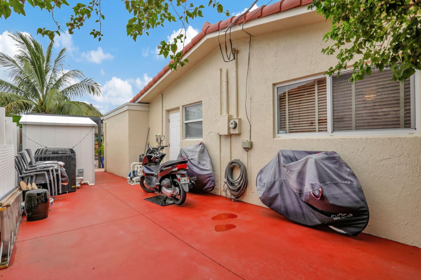2402 SE 13th Court, Pompano Beach, Florida, 33062, United States, 3 Bedrooms Bedrooms, ,Residential,For Sale,2402 SE 13th Court,1567156