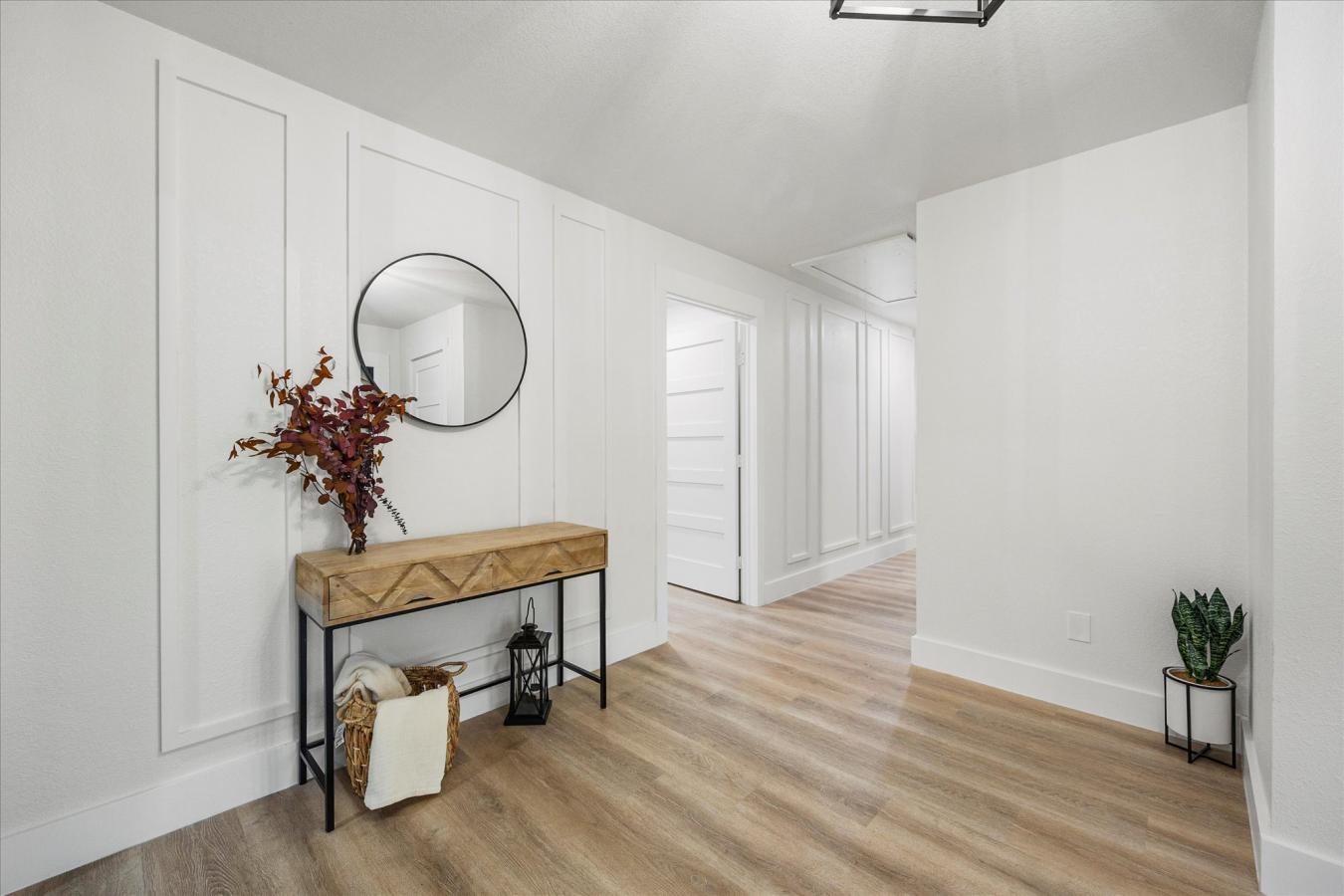 716 Koen Lane, Euless, TX, 76040, United States, 5 Bedrooms Bedrooms, ,4 BathroomsBathrooms,Residential,For Sale,716 Koen Lane,1568973