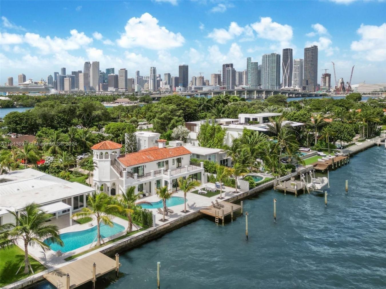 1001 N Venetian Drive, Miami, Florida, 33139, United States, 5 Bedrooms Bedrooms, ,5 BathroomsBathrooms,Residential,For Sale,1001 N Venetian Drive,1568929