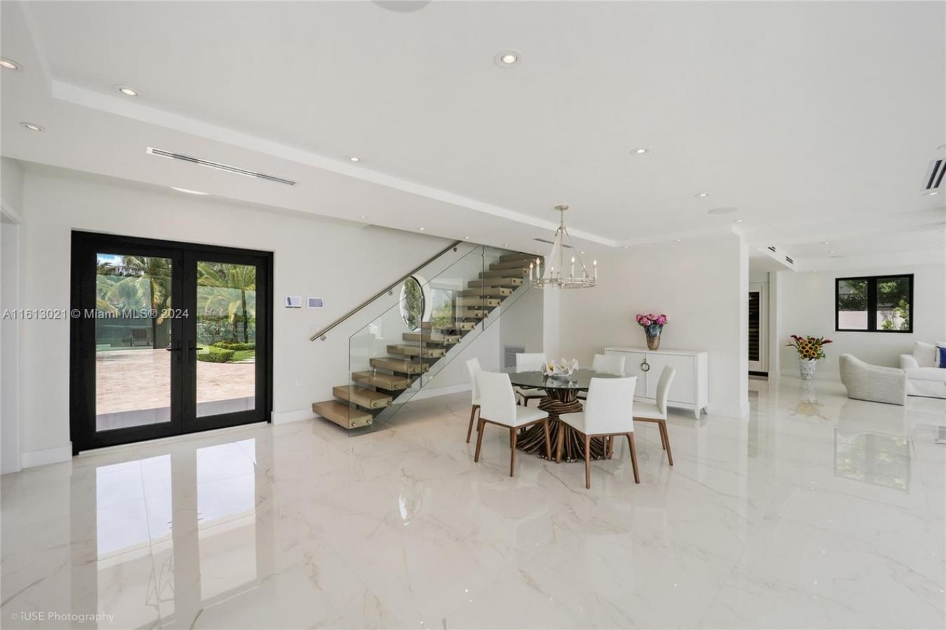 1001 N Venetian Drive, Miami, Florida, 33139, United States, 5 Bedrooms Bedrooms, ,5 BathroomsBathrooms,Residential,For Sale,1001 N Venetian Drive,1568929