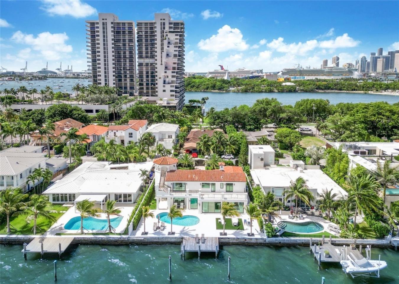 1001 N Venetian Drive, Miami, Florida, 33139, United States, 5 Bedrooms Bedrooms, ,5 BathroomsBathrooms,Residential,For Sale,1001 N Venetian Drive,1568929