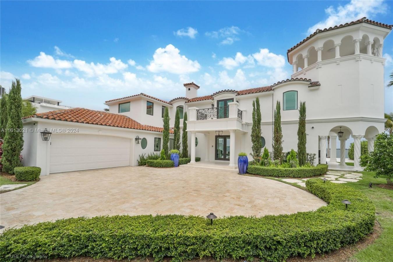 1001 N Venetian Drive, Miami, Florida, 33139, United States, 5 Bedrooms Bedrooms, ,5 BathroomsBathrooms,Residential,For Sale,1001 N Venetian Drive,1568929