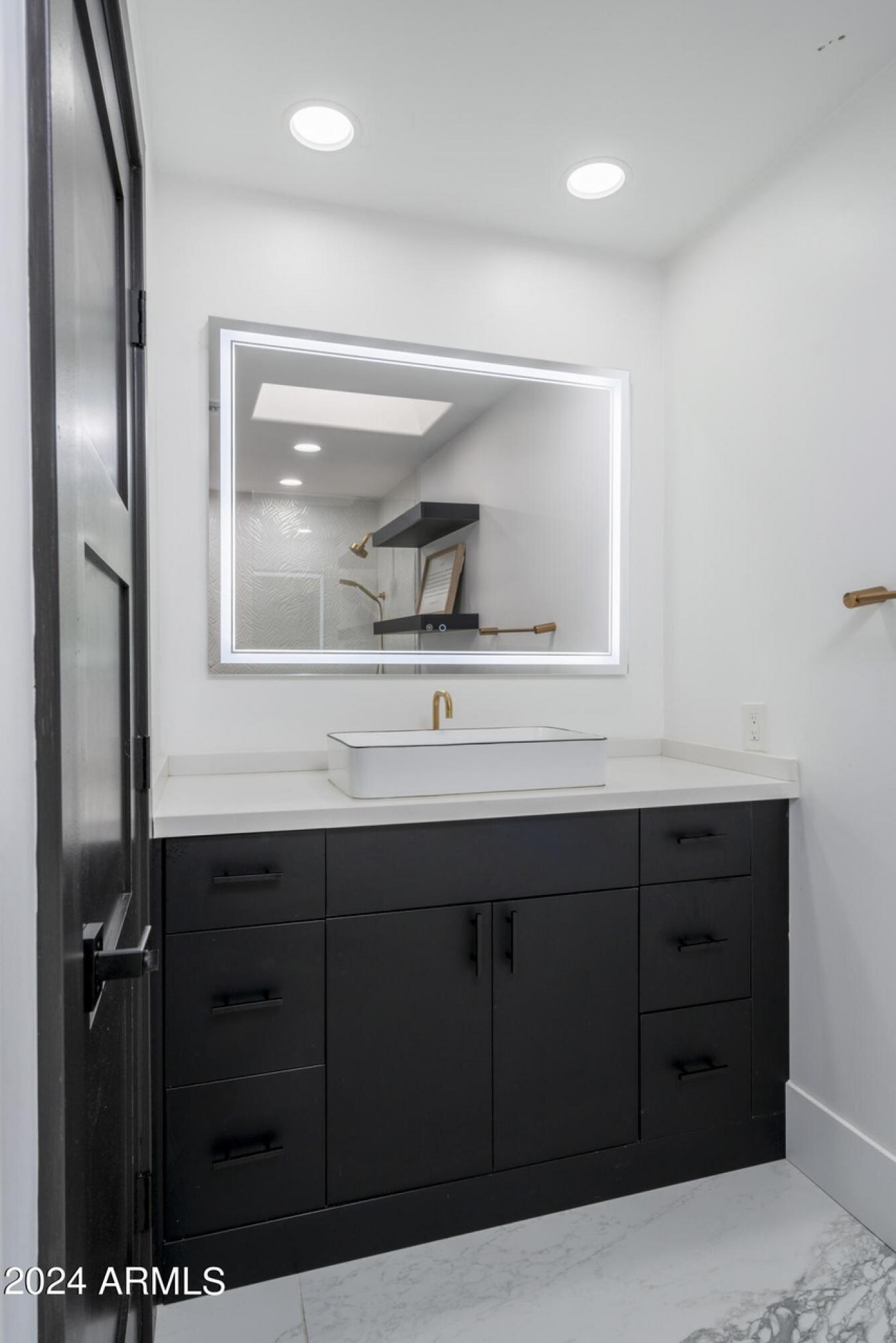 5601 E Caballo Drive, Paradise Valley, AZ, 85253, United States, 7 Bedrooms Bedrooms, ,6 BathroomsBathrooms,Residential,For Sale,5601 E Caballo Drive,1568896