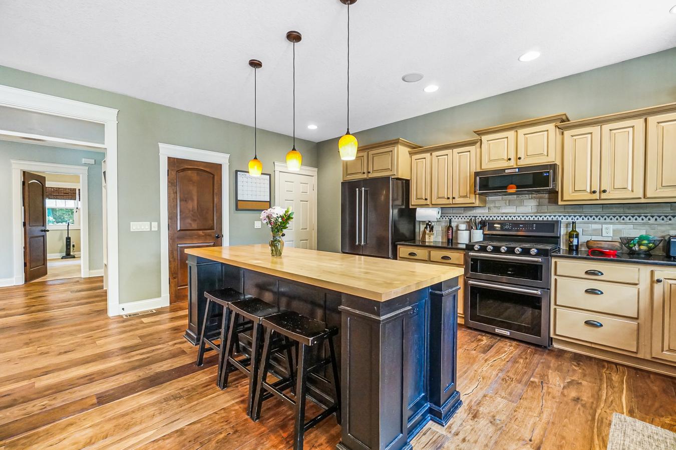 1817 Galapagos Court, Fort Wayne, Indiana, 46814, United States, 4 Bedrooms Bedrooms, ,4 BathroomsBathrooms,Residential,For Sale,1817 Galapagos Court,1568865