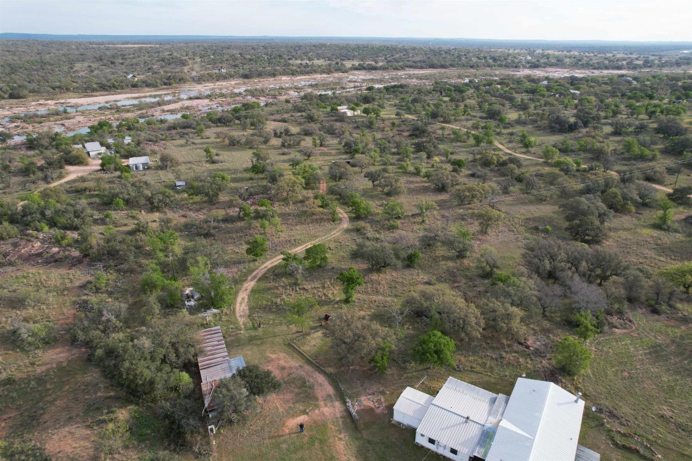 12041 W Ranch Road 152, Llano, TX, 78643, United States, 5 Bedrooms Bedrooms, ,3 BathroomsBathrooms,Residential,For Sale,12041 W Ranch Road 152,1568841