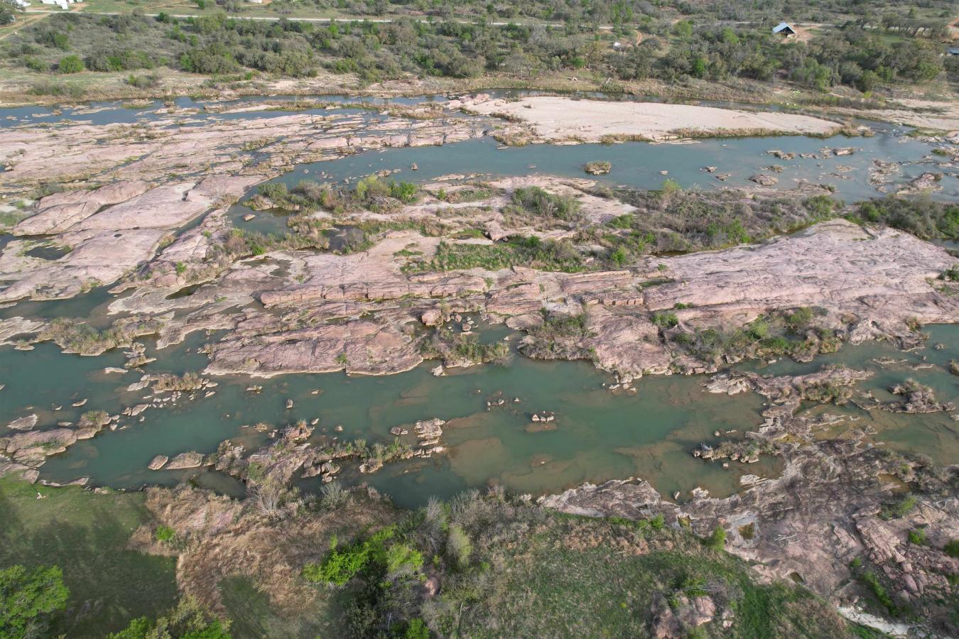 12041 W Ranch Road 152, Llano, TX, 78643, United States, 5 Bedrooms Bedrooms, ,3 BathroomsBathrooms,Residential,For Sale,12041 W Ranch Road 152,1568841