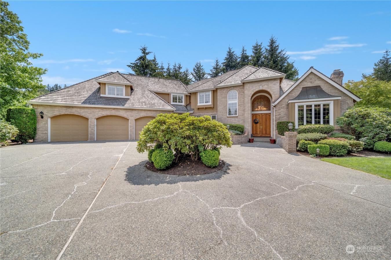6576 163rd Place SE, Bellevue, WA, 98006, United States, 4 Bedrooms Bedrooms, ,2 BathroomsBathrooms,Residential,For Sale,6576 163rd Place SE,1570282
