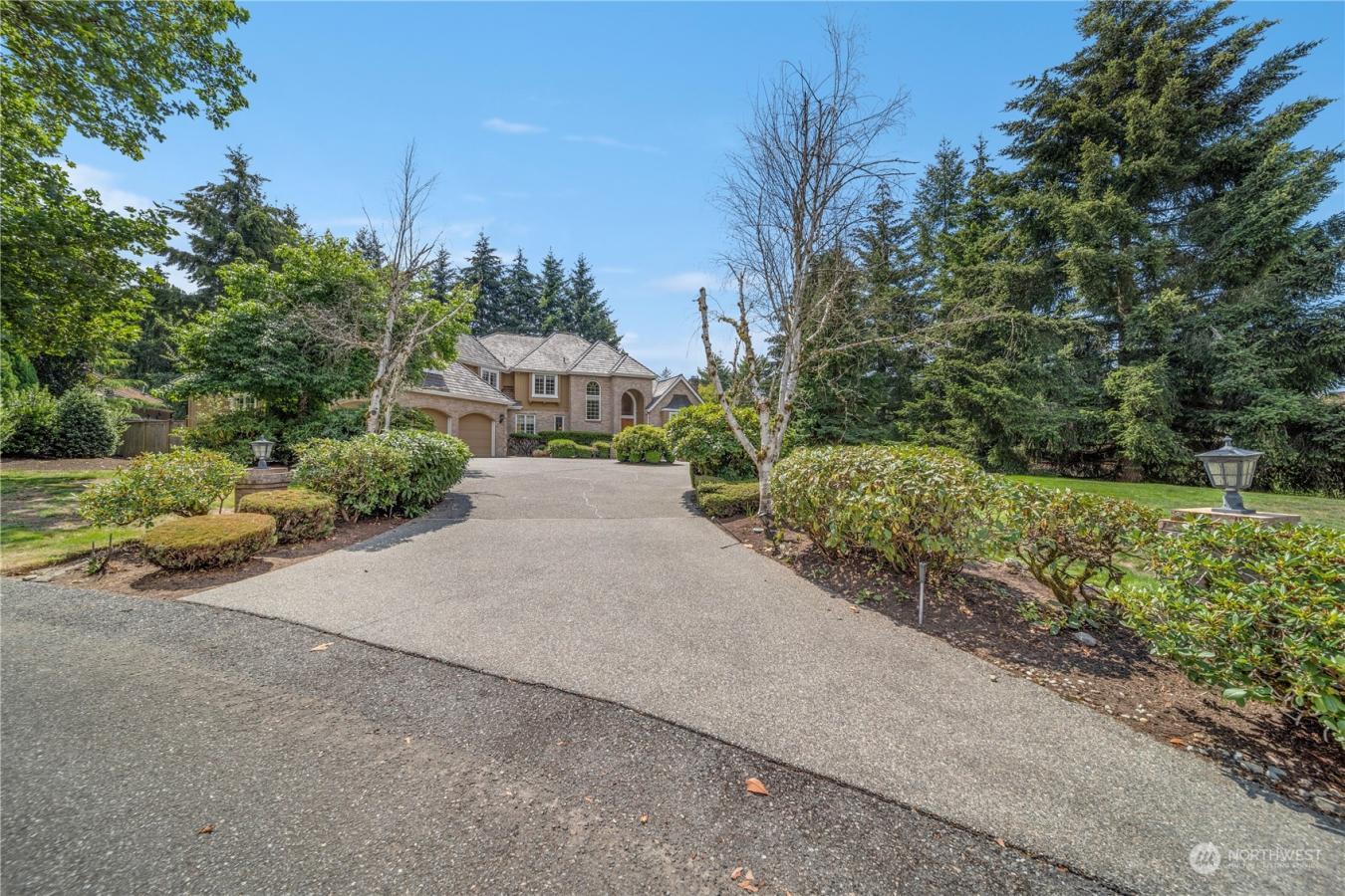 6576 163rd Place SE, Bellevue, WA, 98006, United States, 4 Bedrooms Bedrooms, ,2 BathroomsBathrooms,Residential,For Sale,6576 163rd Place SE,1570282