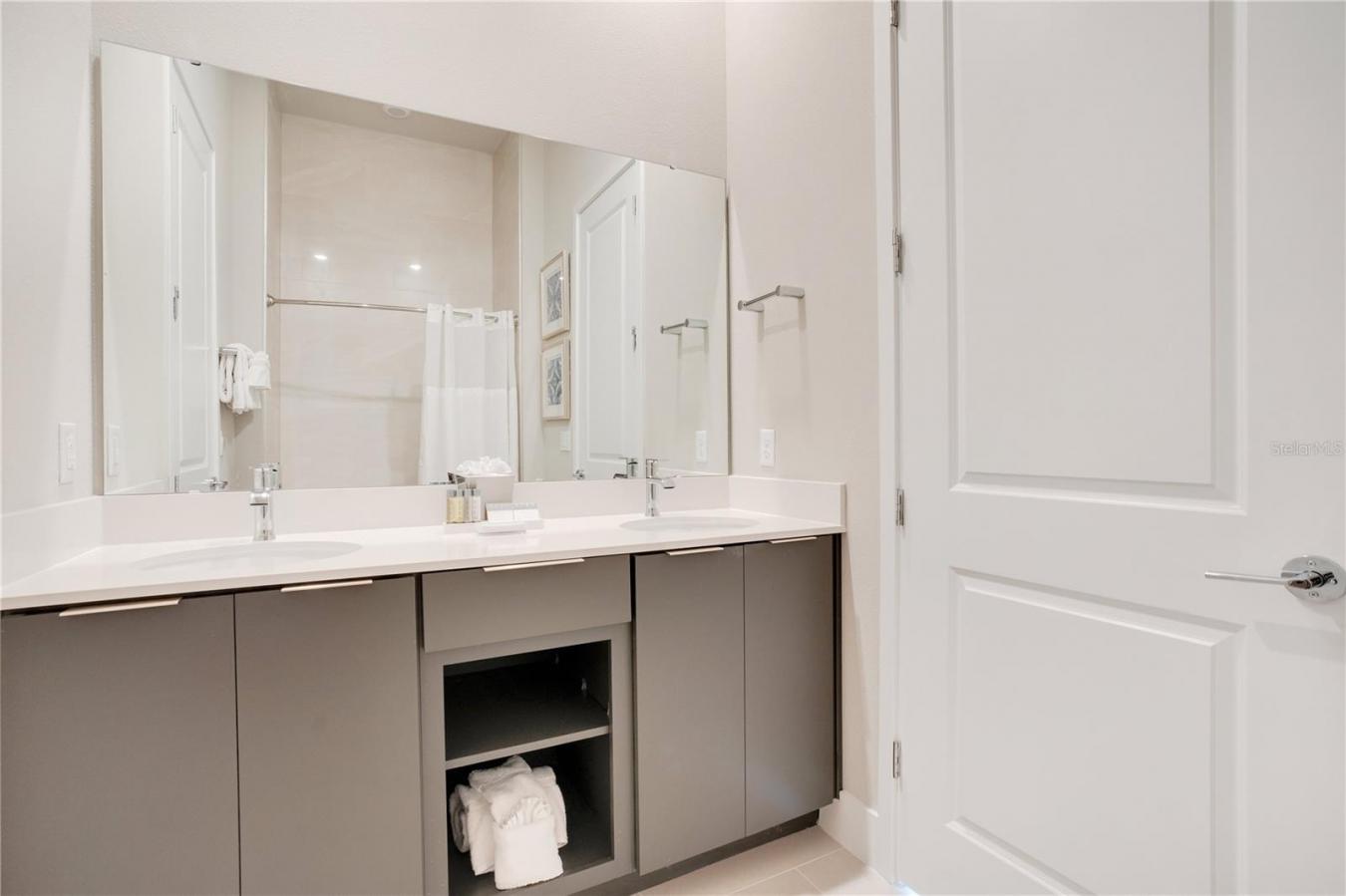 7760 SANDY RIDGE DRIVE #202, KISSIMMEE, Florida, 34747, United States, 5 Bedrooms Bedrooms, ,4 BathroomsBathrooms,Residential,For Sale,7760 SANDY RIDGE DRIVE #202,1570261