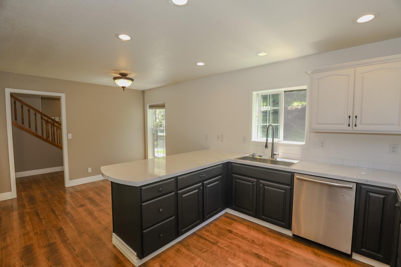 1040 Arcadia Dr, Roseburg, OR, 97471, United States, 4 Bedrooms Bedrooms, ,2 BathroomsBathrooms,Residential,For Sale,1040 Arcadia Dr,1573696