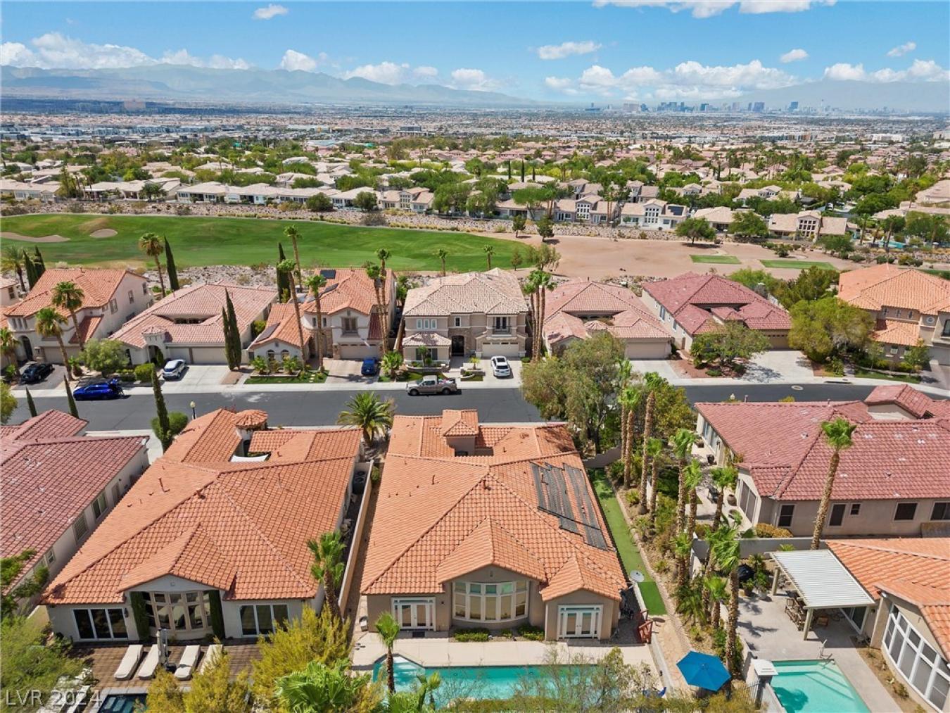 Henderson, Nevada, 89052, United States, 4 Bedrooms Bedrooms, ,2 BathroomsBathrooms,Residential,For Sale,1995526