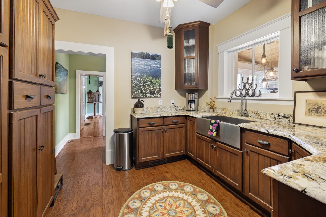 575 Moody Pike, Shelbyville, KY, 40065, United States, 5 Bedrooms Bedrooms, ,3 BathroomsBathrooms,Residential,For Sale,575 Moody Pike,1574275