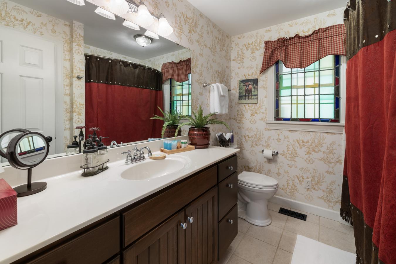 575 Moody Pike, Shelbyville, KY, 40065, United States, 5 Bedrooms Bedrooms, ,3 BathroomsBathrooms,Residential,For Sale,575 Moody Pike,1574275