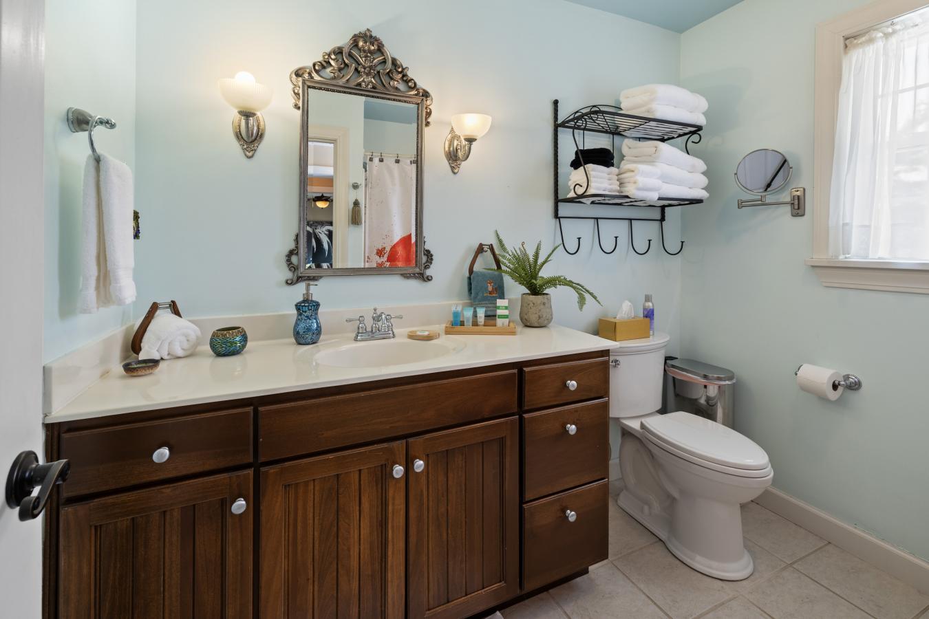 575 Moody Pike, Shelbyville, KY, 40065, United States, 5 Bedrooms Bedrooms, ,3 BathroomsBathrooms,Residential,For Sale,575 Moody Pike,1574275