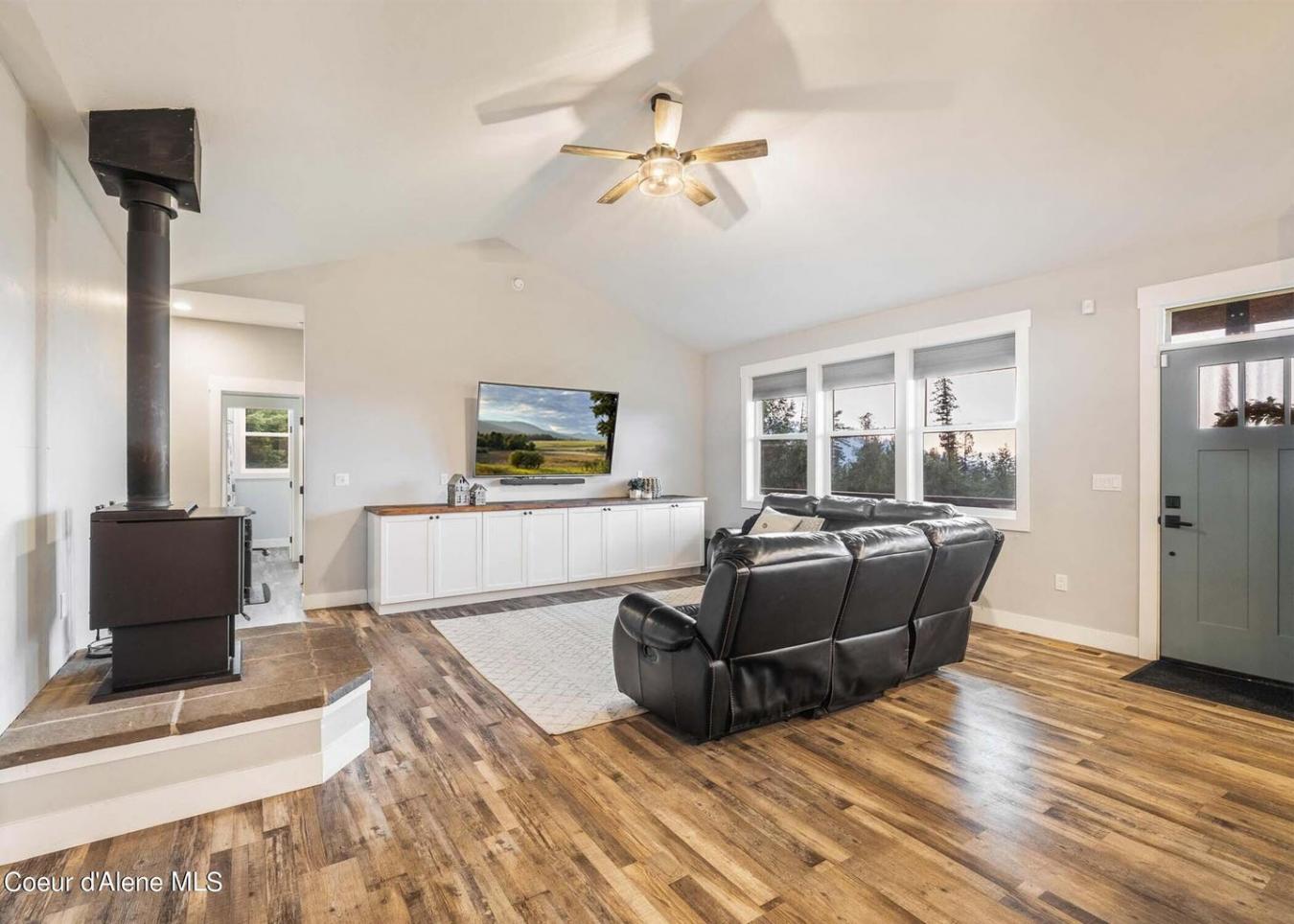 609 Grouse Mountain Road, Sagle, Idaho, 83860, United States, 5 Bedrooms Bedrooms, ,3 BathroomsBathrooms,Residential,For Sale,609 Grouse Mountain Road,1574259