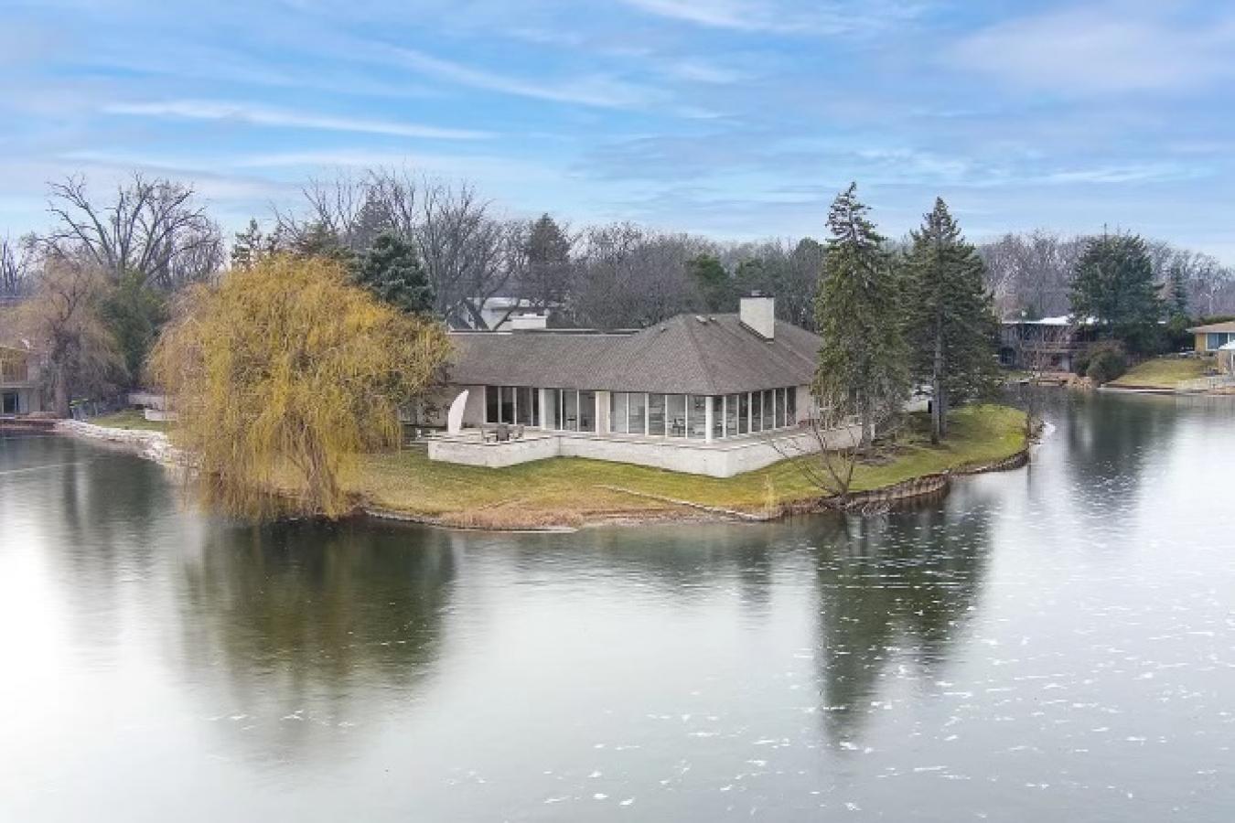 109 Murphy Lake Road, Park Ridge, IL, 60068, United States, 4 Bedrooms Bedrooms, ,4 BathroomsBathrooms,Residential,For Sale,109 Murphy Lake Road,1574691