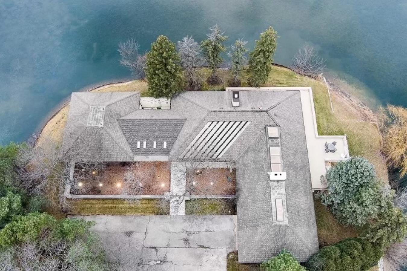 109 Murphy Lake Road, Park Ridge, IL, 60068, United States, 4 Bedrooms Bedrooms, ,4 BathroomsBathrooms,Residential,For Sale,109 Murphy Lake Road,1574691