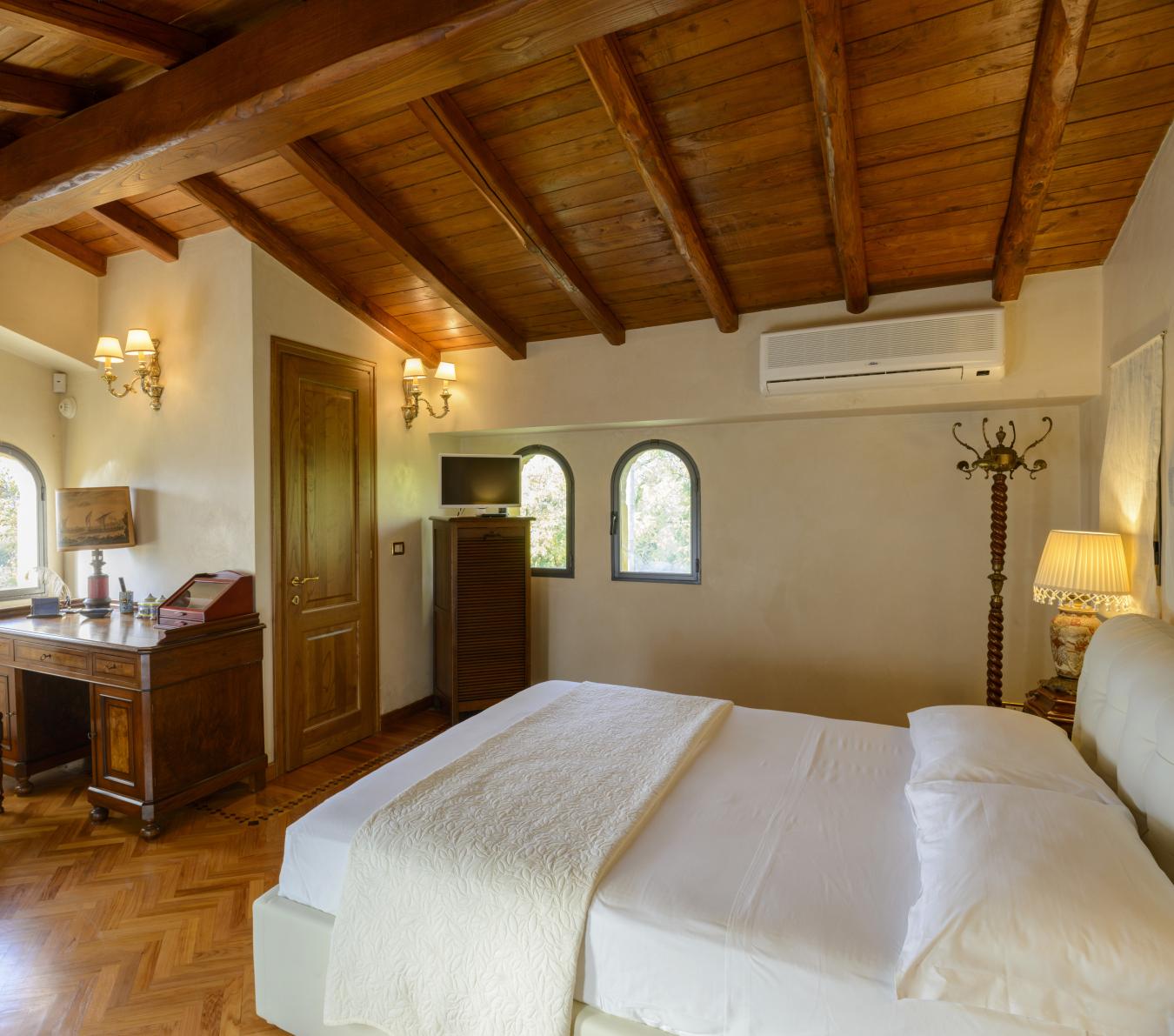 TUSCANY HILLS: Mugello, Vicchio, Florence, FI, 50039, Italy, 8 Bedrooms Bedrooms, ,8 BathroomsBathrooms,Residential,For Sale,TUSCANY HILLS: Mugello,Vicchio,1574702