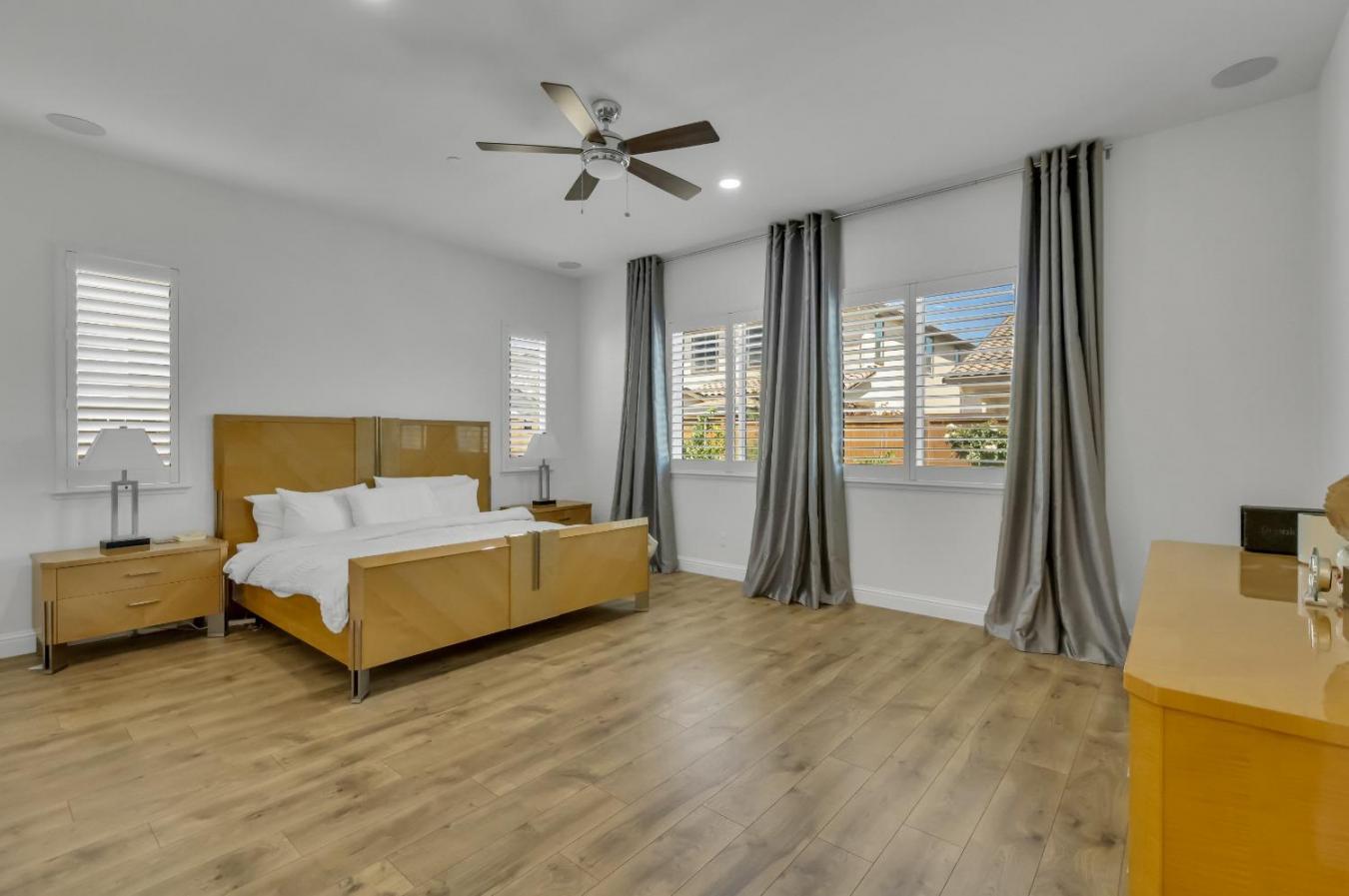 8571 Steve Horning Way, Elk Grove, CA, 95757, United States, 4 Bedrooms Bedrooms, ,3 BathroomsBathrooms,Residential,For Sale,8571 Steve Horning Way,1574698