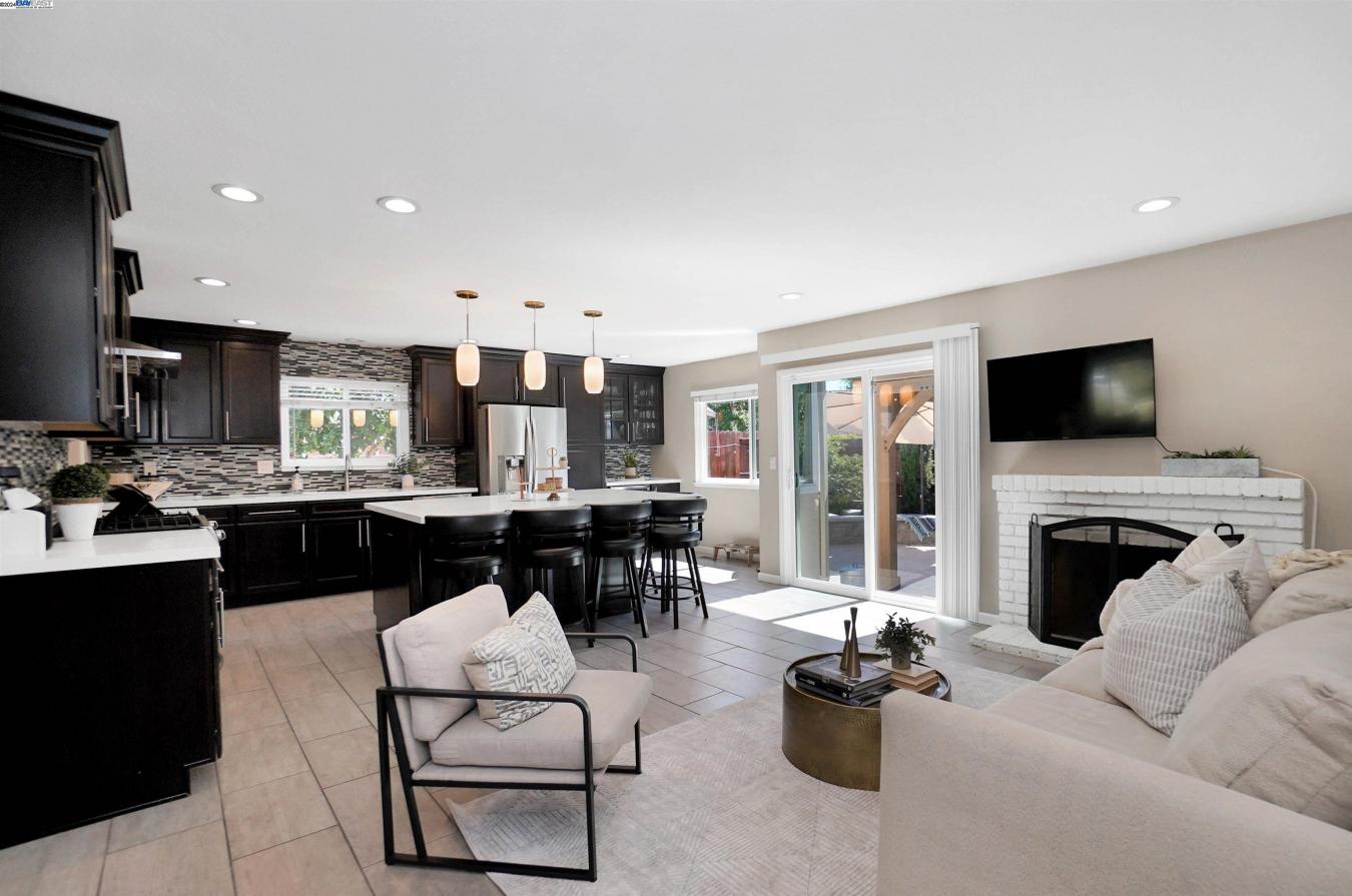 10025 Santa Rosa Avenue, San Ramon, California, 94583, United States, 3 Bedrooms Bedrooms, ,2 BathroomsBathrooms,Residential,For Sale,10025 Santa Rosa Avenue,1581693