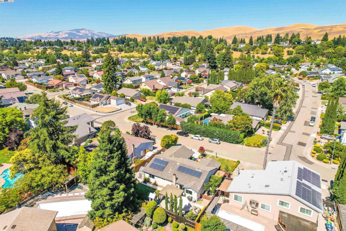 10025 Santa Rosa Avenue, San Ramon, California, 94583, United States, 3 Bedrooms Bedrooms, ,2 BathroomsBathrooms,Residential,For Sale,10025 Santa Rosa Avenue,1581693