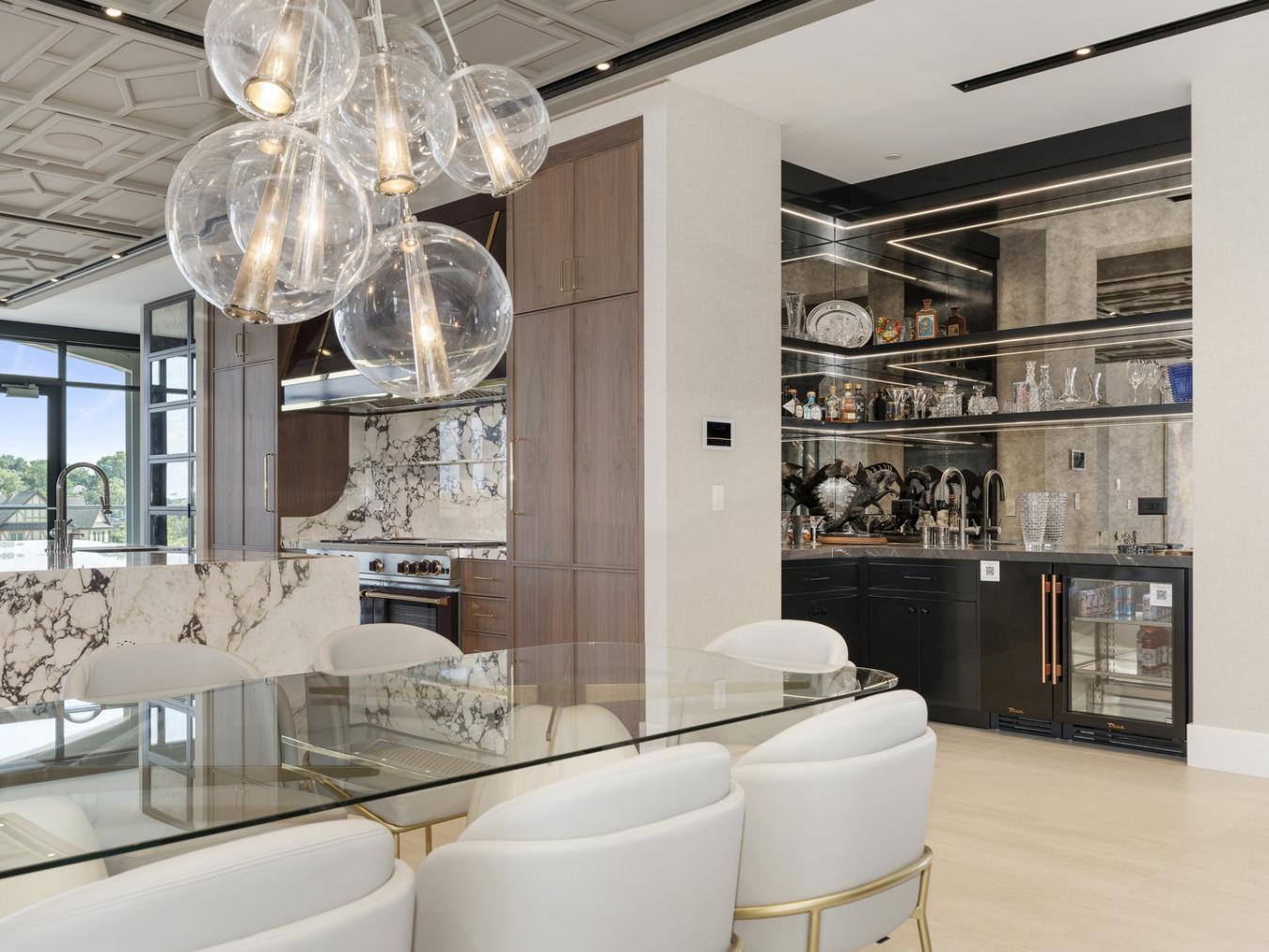 10 Illinois Unit 5A, St. Charles, IL, 60174, United States, 4 Bedrooms Bedrooms, ,5 BathroomsBathrooms,Residential,For Sale,10 Illinois Unit 5A,1575208