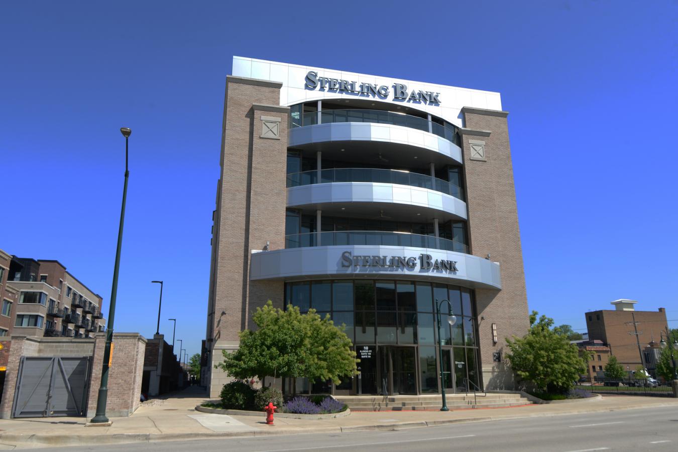 10 Illinois Unit 5A, St. Charles, IL, 60174, United States, 4 Bedrooms Bedrooms, ,5 BathroomsBathrooms,Residential,For Sale,10 Illinois Unit 5A,1575208