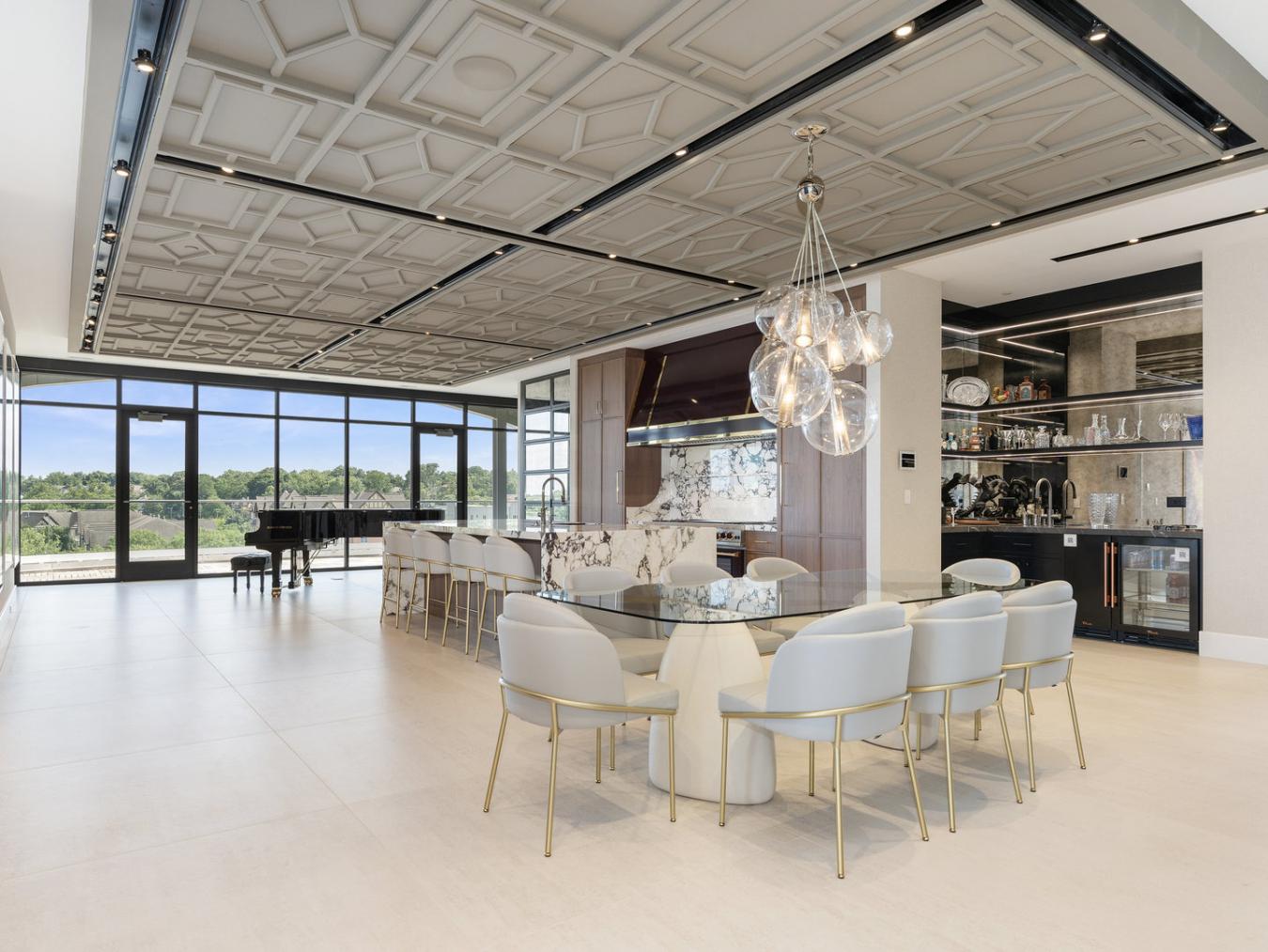 10 Illinois Unit 5A, St. Charles, IL, 60174, United States, 4 Bedrooms Bedrooms, ,5 BathroomsBathrooms,Residential,For Sale,10 Illinois Unit 5A,1575208