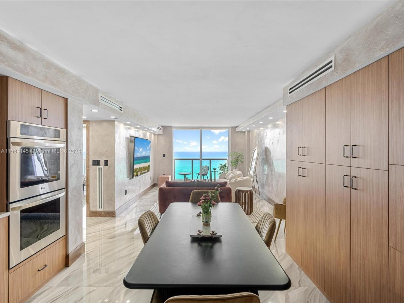 2457 Collins Avenue, Miami Beach, Florida, 33140, United States, 2 Bedrooms Bedrooms, ,2 BathroomsBathrooms,Residential,For Sale,2457 Collins Avenue,1575206