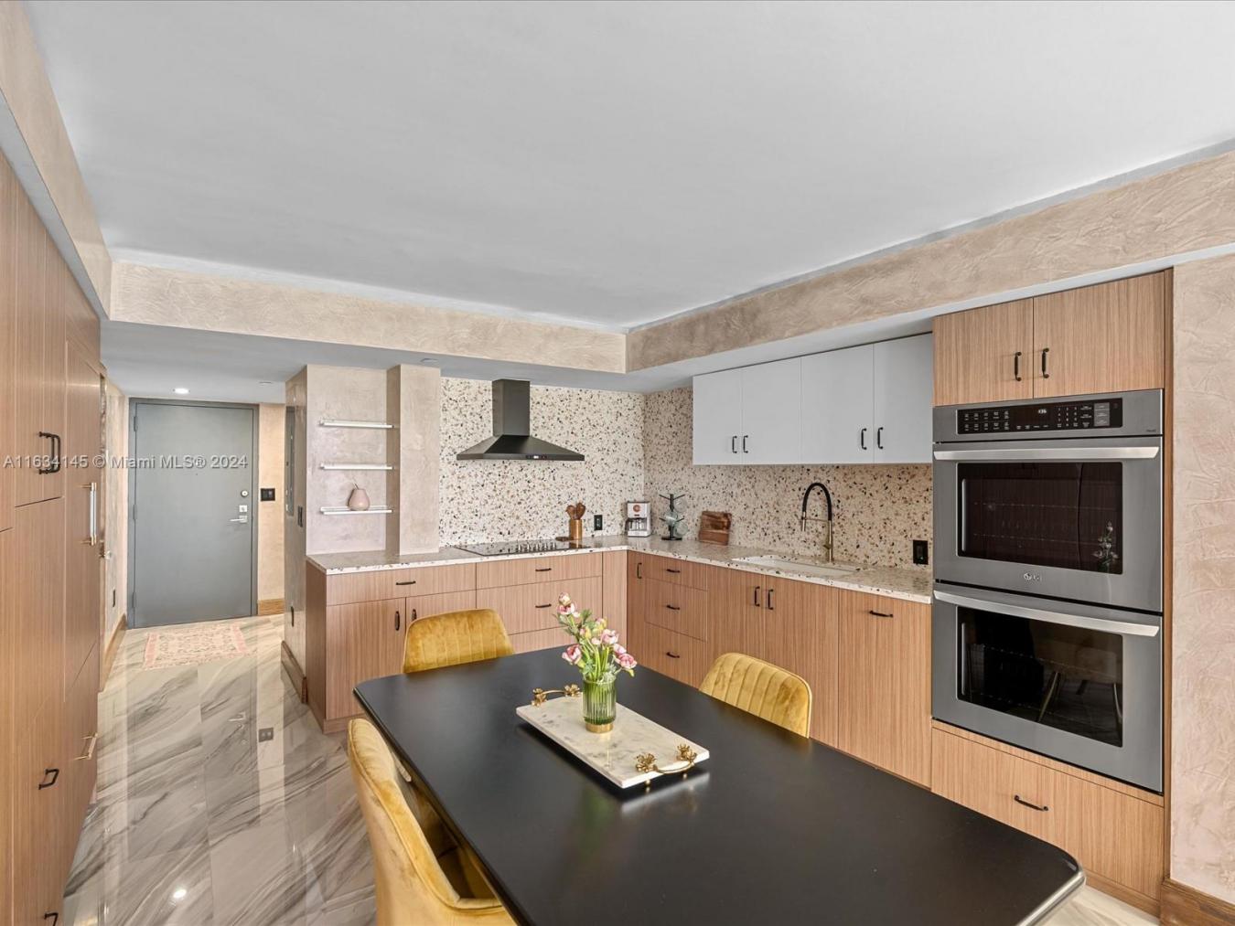 2457 Collins Avenue, Miami Beach, Florida, 33140, United States, 2 Bedrooms Bedrooms, ,2 BathroomsBathrooms,Residential,For Sale,2457 Collins Avenue,1575206