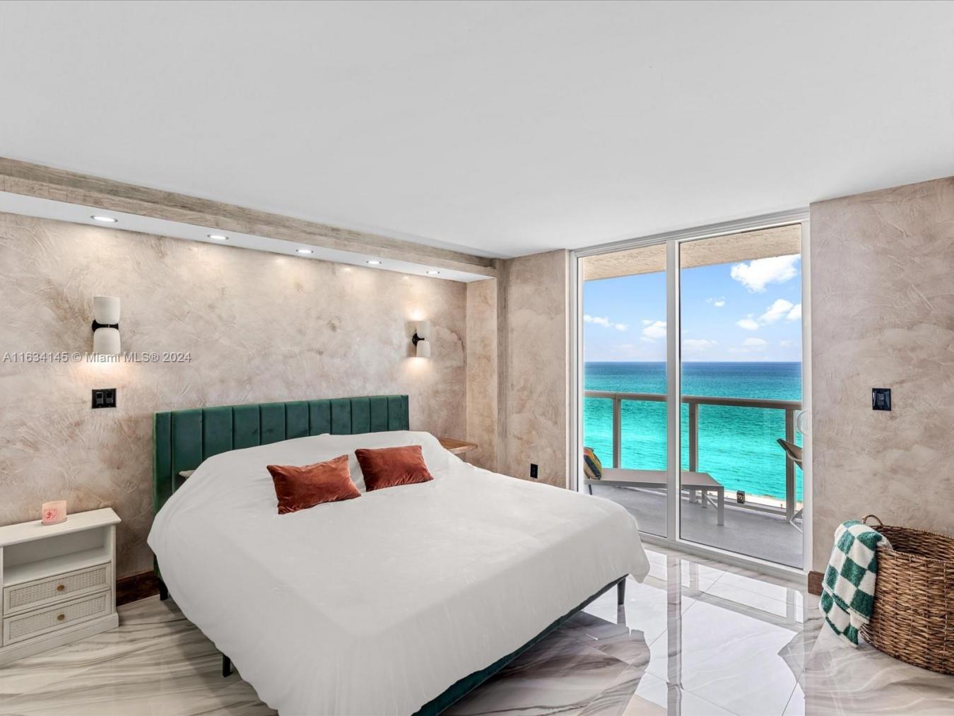 2457 Collins Avenue, Miami Beach, Florida, 33140, United States, 2 Bedrooms Bedrooms, ,2 BathroomsBathrooms,Residential,For Sale,2457 Collins Avenue,1575206