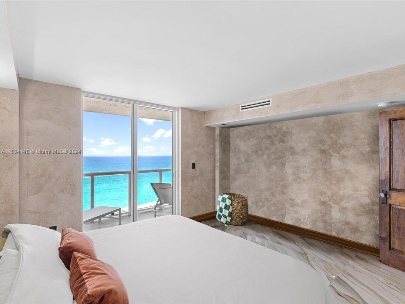 2457 Collins Avenue, Miami Beach, Florida, 33140, United States, 2 Bedrooms Bedrooms, ,2 BathroomsBathrooms,Residential,For Sale,2457 Collins Avenue,1575206
