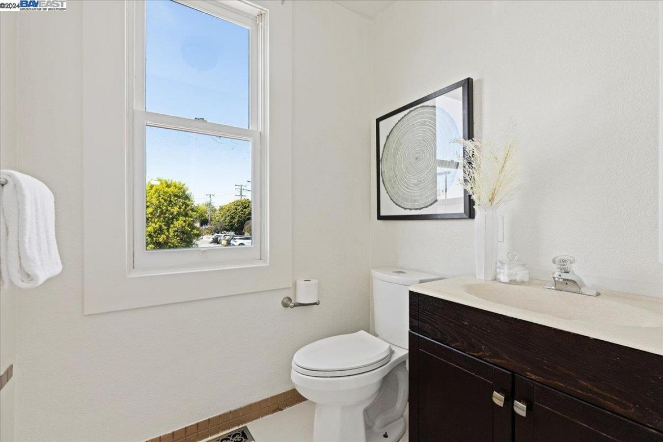 1646 5Th Street, Berkeley, CA, 94710, United States, 4 Bedrooms Bedrooms, ,2 BathroomsBathrooms,Residential,For Sale,1646 5Th Street,1575188