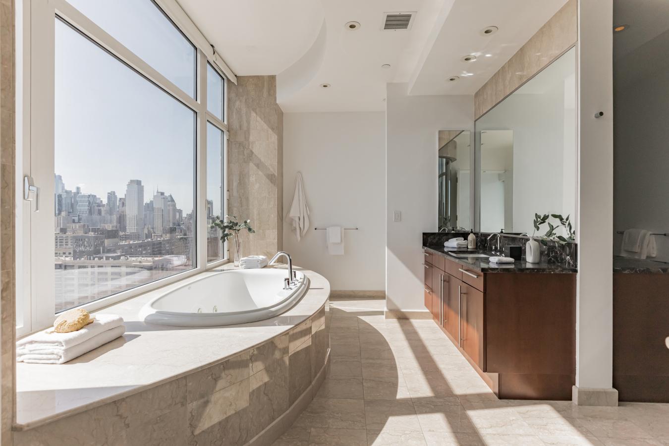 240 Riverside Boulevard, New York, New York, 10023, United States, 4 Bedrooms Bedrooms, ,4 BathroomsBathrooms,Residential,For Sale,240 Riverside Boulevard,1578659
