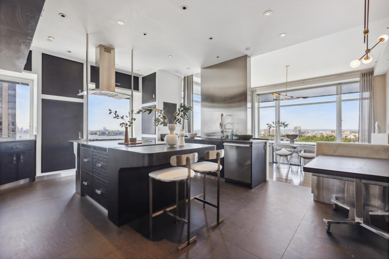 240 Riverside Boulevard, New York, New York, 10023, United States, 4 Bedrooms Bedrooms, ,4 BathroomsBathrooms,Residential,For Sale,240 Riverside Boulevard,1578659