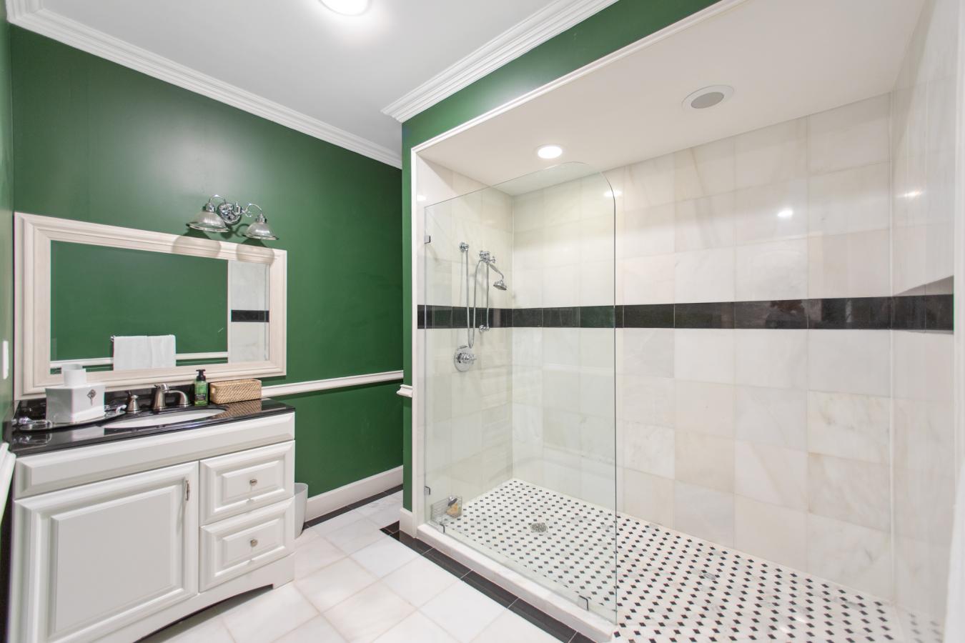 14525 Champions Drive, Houston, Texas, 77069, United States, 7 Bedrooms Bedrooms, ,9 BathroomsBathrooms,Residential,For Sale,14525 Champions Drive,1057986