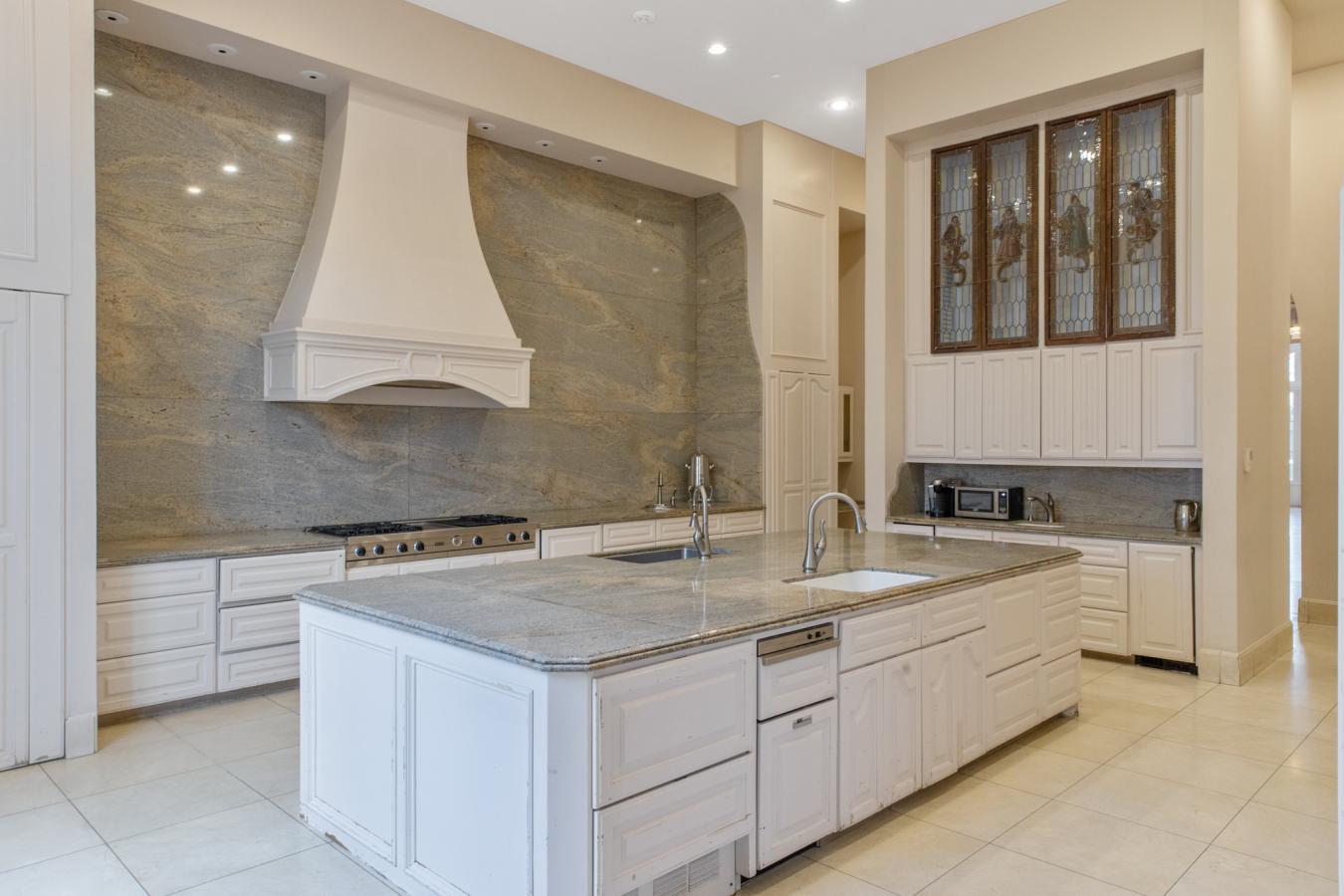 14525 Champions Drive, Houston, Texas, 77069, United States, 7 Bedrooms Bedrooms, ,9 BathroomsBathrooms,Residential,For Sale,14525 Champions Drive,1057986