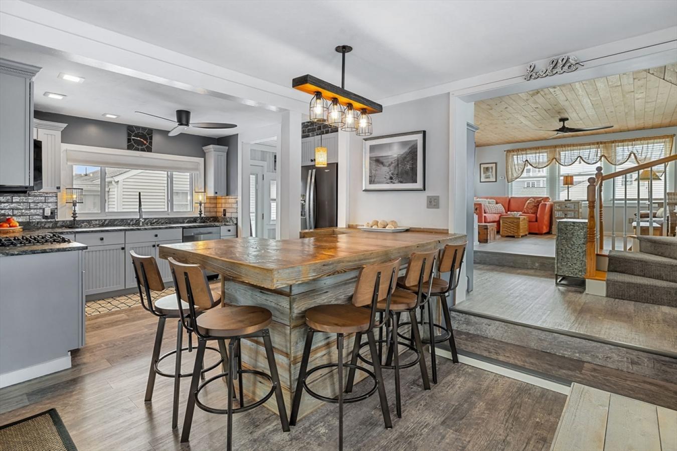 35 Gilbert Street, Marshfield, MA, 02050, United States, 3 Bedrooms Bedrooms, ,2 BathroomsBathrooms,Residential,For Sale,35 Gilbert Street,1579318