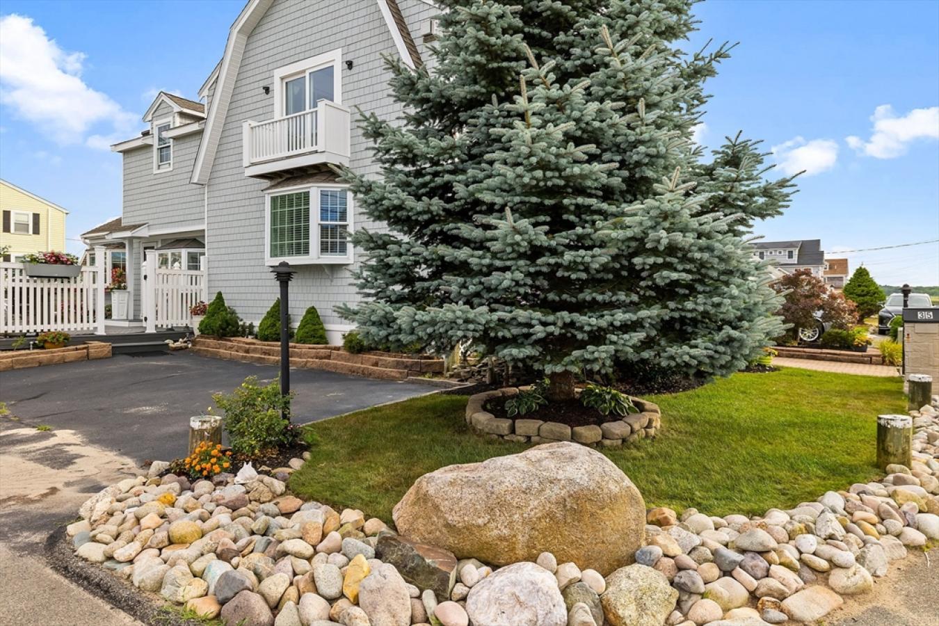 35 Gilbert Street, Marshfield, MA, 02050, United States, 3 Bedrooms Bedrooms, ,2 BathroomsBathrooms,Residential,For Sale,35 Gilbert Street,1579318