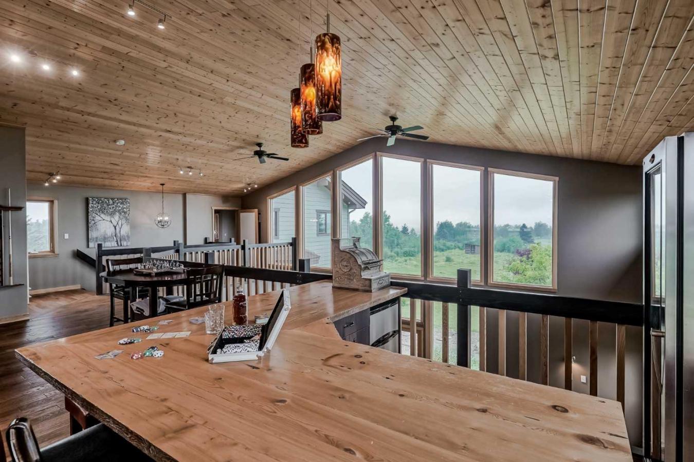 44092 & 44080 Township Road 274, Rural Rocky View County, AB, T4C 2X8, Canada, 4 Bedrooms Bedrooms, ,3 BathroomsBathrooms,Residential,For Sale,44092 & 44080 Township Road 274,1579321