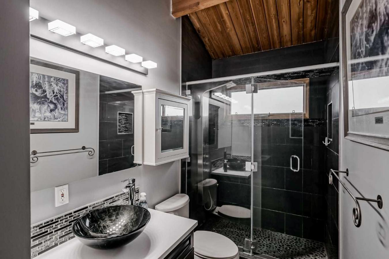 44092 & 44080 Township Road 274, Rural Rocky View County, AB, T4C 2X8, Canada, 4 Bedrooms Bedrooms, ,3 BathroomsBathrooms,Residential,For Sale,44092 & 44080 Township Road 274,1579321