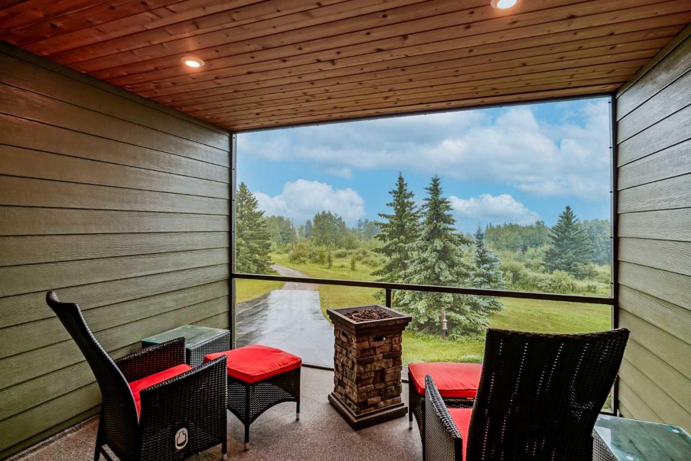 44092 & 44080 Township Road 274, Rural Rocky View County, AB, T4C 2X8, Canada, 4 Bedrooms Bedrooms, ,3 BathroomsBathrooms,Residential,For Sale,44092 & 44080 Township Road 274,1579321