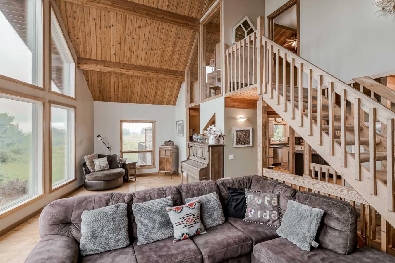 44092 & 44080 Township Road 274, Rural Rocky View County, AB, T4C 2X8, Canada, 4 Bedrooms Bedrooms, ,3 BathroomsBathrooms,Residential,For Sale,44092 & 44080 Township Road 274,1579321