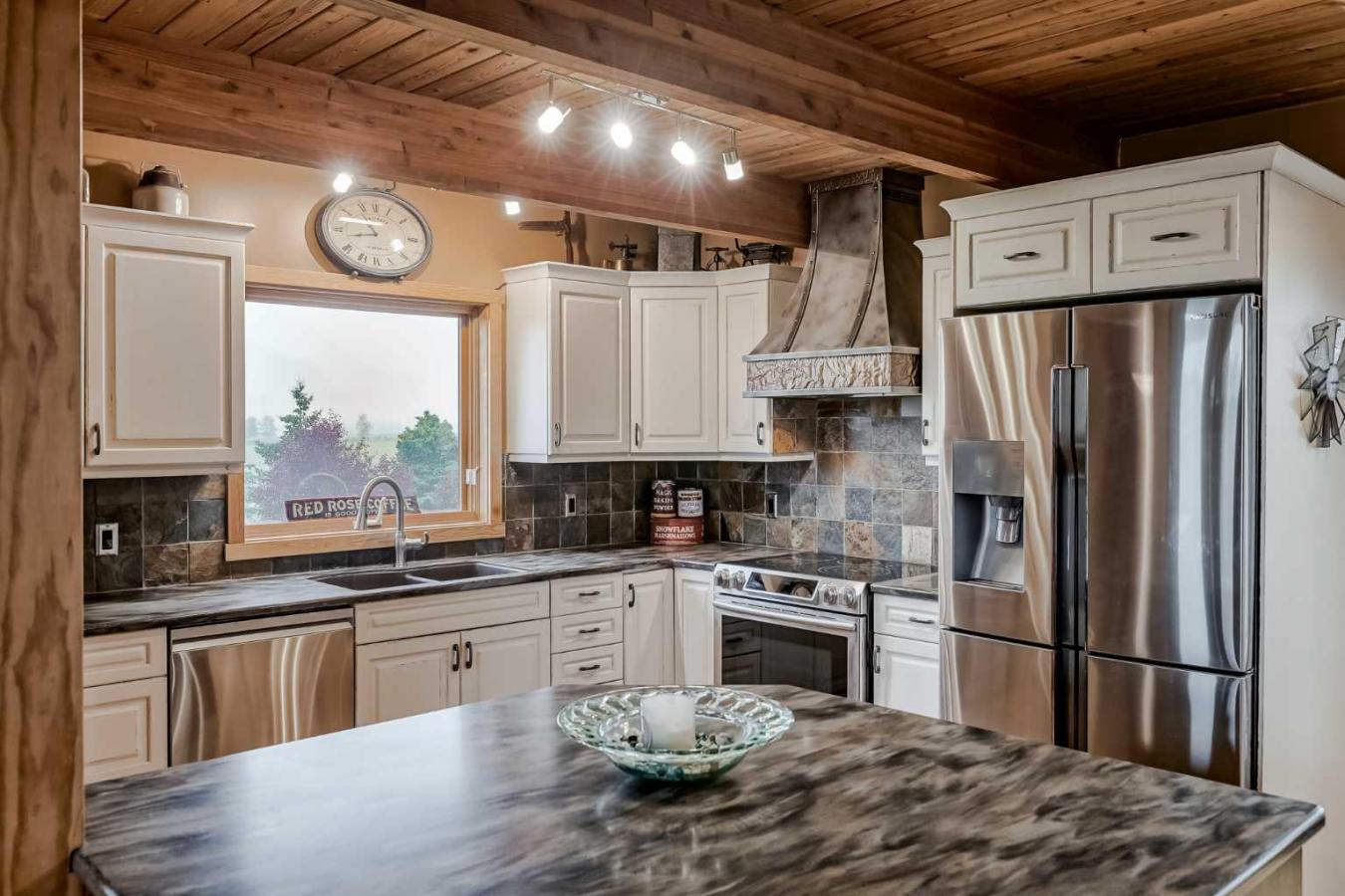 44092 & 44080 Township Road 274, Rural Rocky View County, AB, T4C 2X8, Canada, 4 Bedrooms Bedrooms, ,3 BathroomsBathrooms,Residential,For Sale,44092 & 44080 Township Road 274,1579321