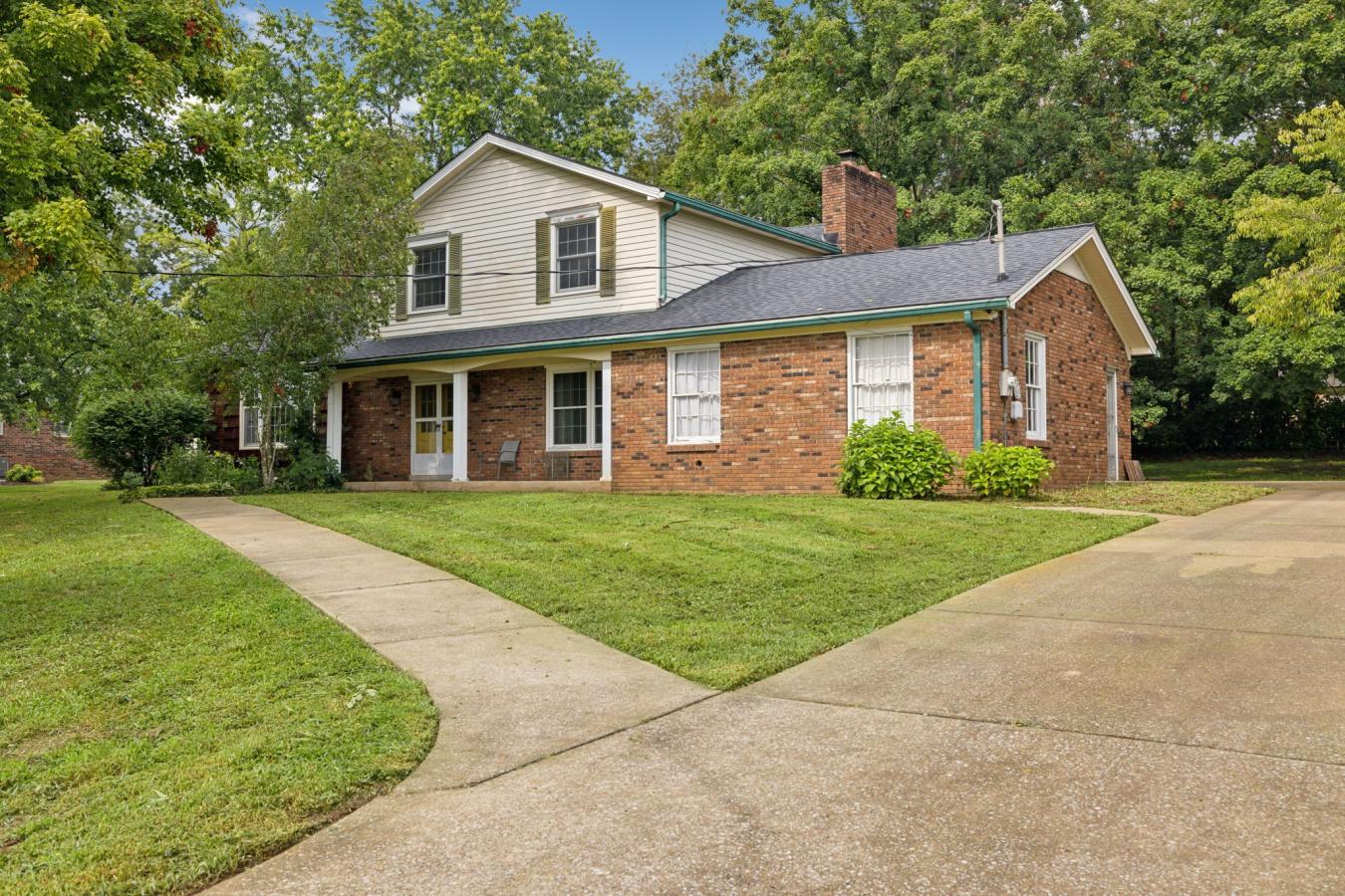 109 Jefferson Drive, Franklin, TN, 37064, United States, 4 Bedrooms Bedrooms, ,2 BathroomsBathrooms,Residential,For Sale,109 Jefferson Drive,1579312