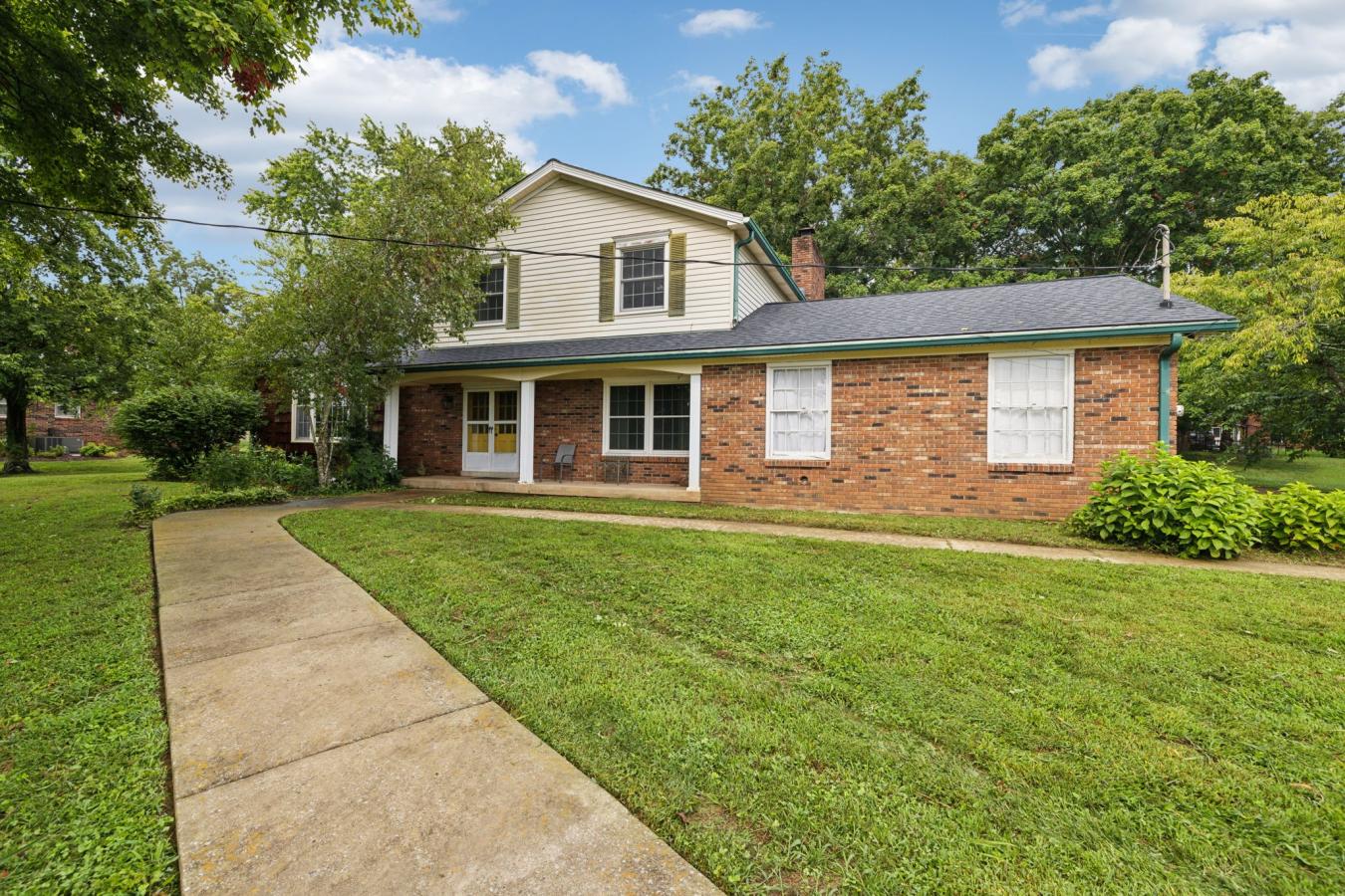 109 Jefferson Drive, Franklin, TN, 37064, United States, 4 Bedrooms Bedrooms, ,2 BathroomsBathrooms,Residential,For Sale,109 Jefferson Drive,1579312