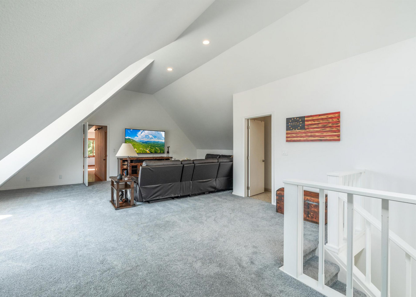 41 Pineridge Road, Sandpoint, ID, 83864, United States, 4 Bedrooms Bedrooms, ,2 BathroomsBathrooms,Residential,For Sale,41 Pineridge Road,1579311