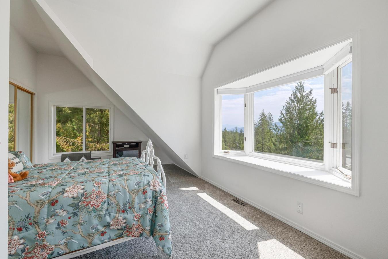 41 Pineridge Road, Sandpoint, ID, 83864, United States, 4 Bedrooms Bedrooms, ,2 BathroomsBathrooms,Residential,For Sale,41 Pineridge Road,1579311