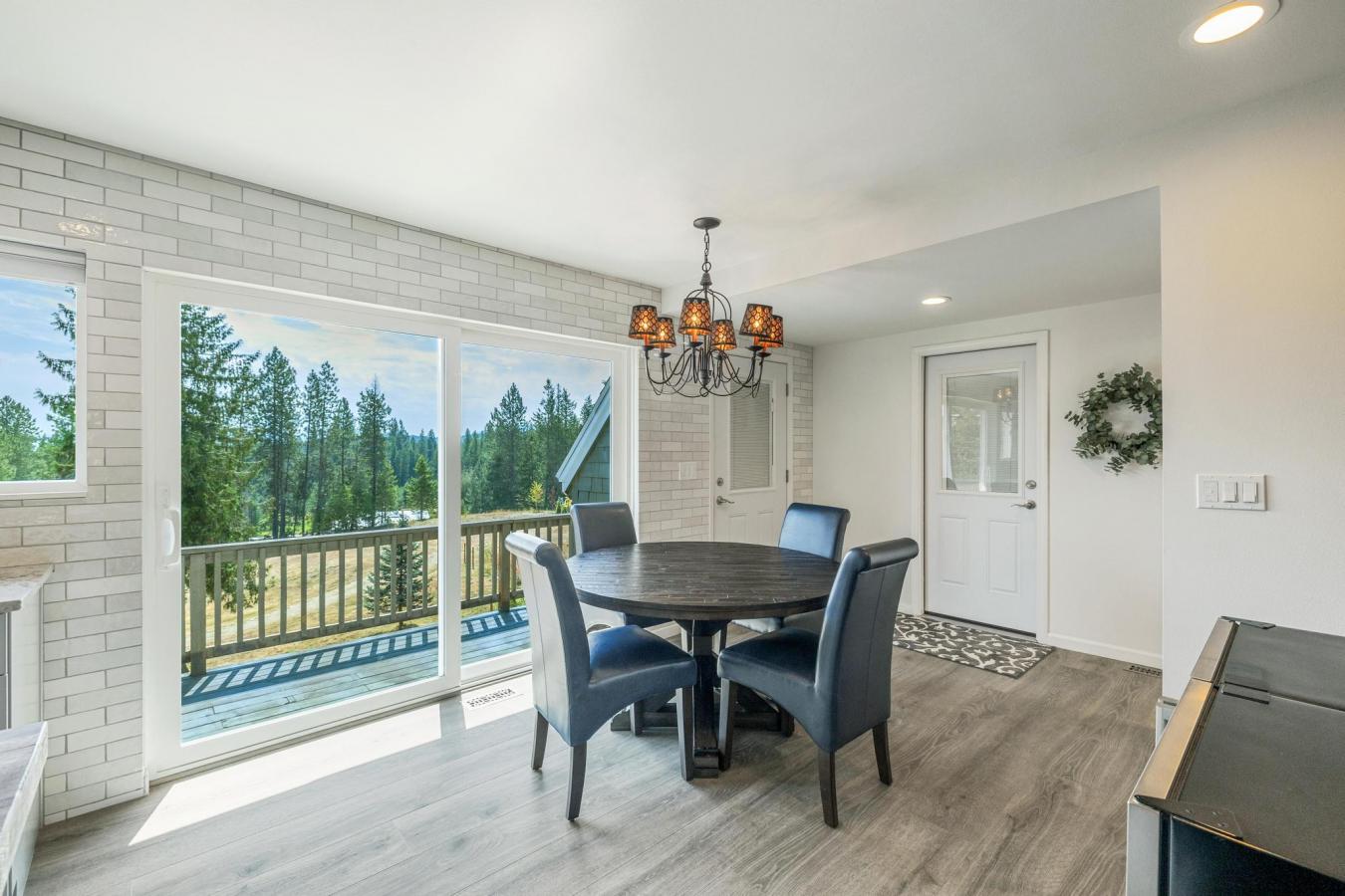 41 Pineridge Road, Sandpoint, ID, 83864, United States, 4 Bedrooms Bedrooms, ,2 BathroomsBathrooms,Residential,For Sale,41 Pineridge Road,1579311